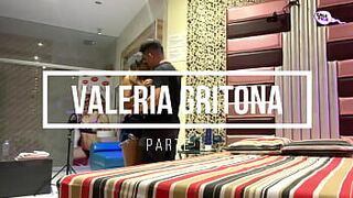 VALERIA GRITONA ARRECHA WANTS TO BE SPANKED - porn video